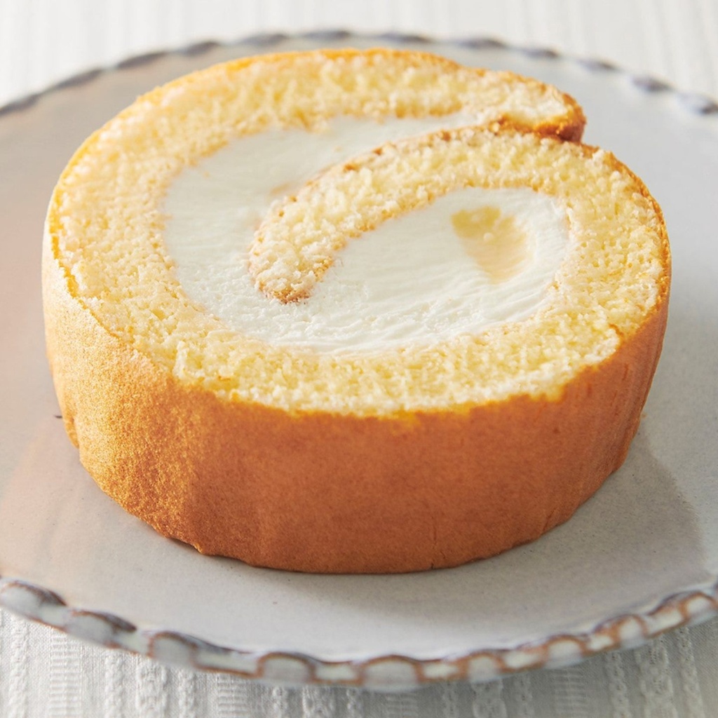 Fluffy Cream Roll