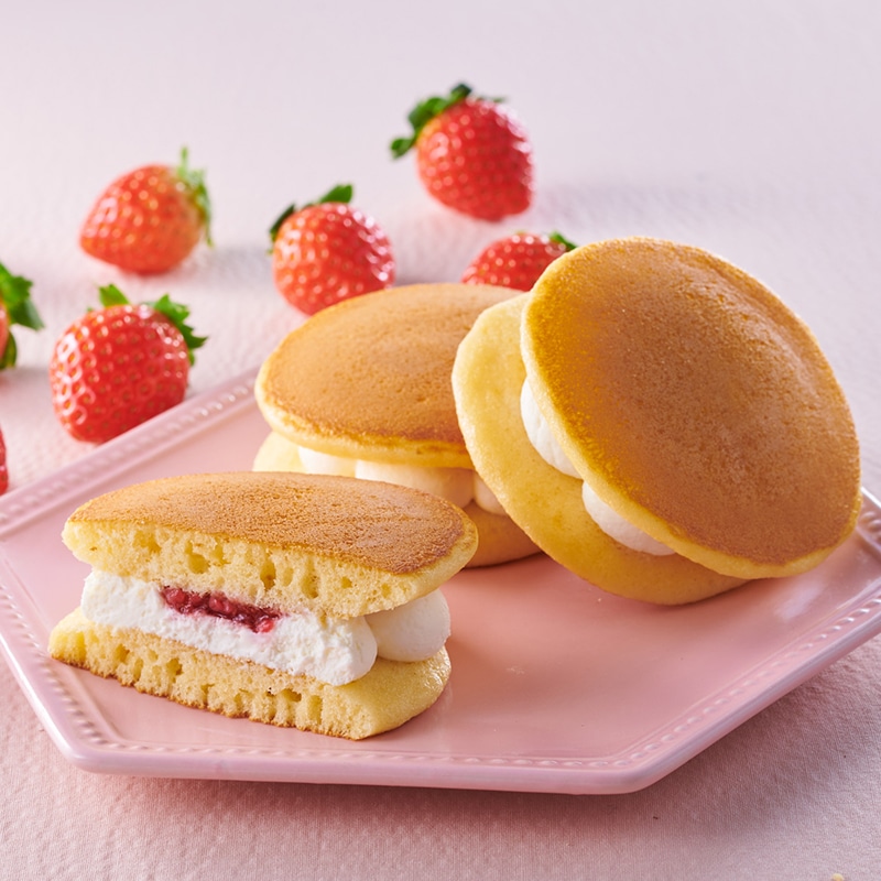 French Cream Cheese Pancake Strawberry