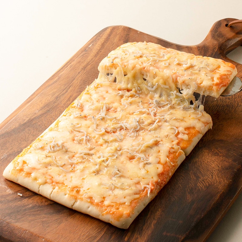 Whitebait and Spicy Cod Roe Pizza